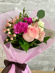 B33 - Rose and Carnation Bouquet