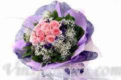 B09 - 1 Dozen Grouped Pink Roses